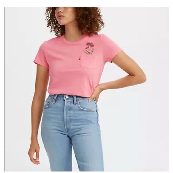 Levi’s Women’s Pink Floral Graphic Pocket Tee Shirt Large - Picture 6 of 7